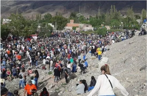 Carnaval 2021: en Tilcara responsabilizan al gobernador jujeño por la aglomeración en Carnaval