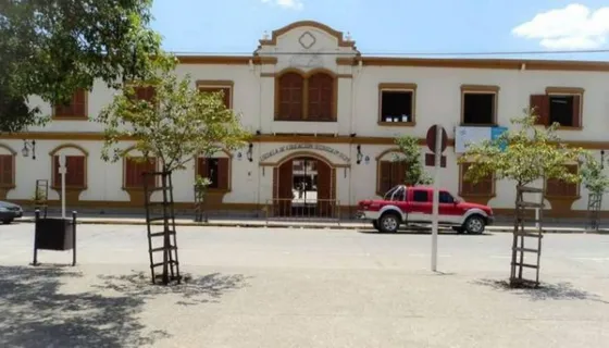 Cierran la escuela técnica de Orán por un caso positivo