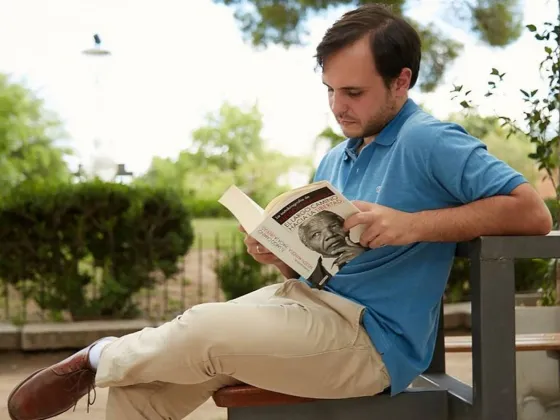 Polémica en Córdoba: le aplicaron la vacuna a un nieto de 28 años de un ex ministro de Salud