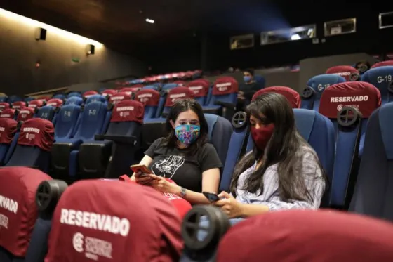 ¿Y Salta? El Gobierno autorizó la vuelta de los cines en Buenos Aires