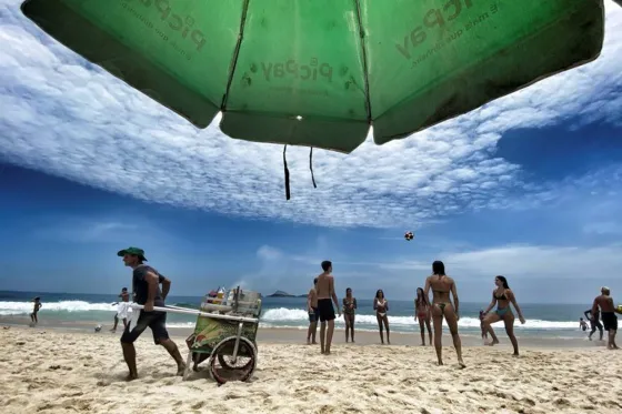 Decretaron toque de queda en Río de Janeiro
