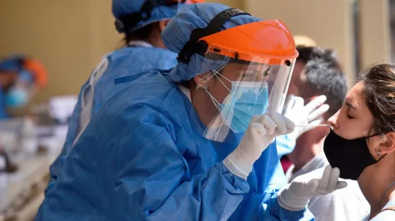 En una semana se reportaron más de mil contagios de COVID-19 en Salta