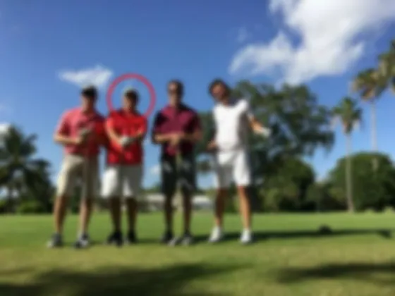 Juez de la Corte salteña se relaja jugando al golf en Miami