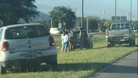 Tres vehículos chocaron en avenida Bolivia