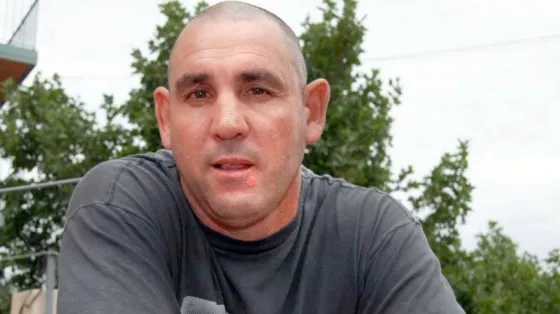 La Mole Moli se gana el pan como albañil en Córdoba