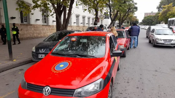 Taxistas piden un aumento de hasta un 50% en las tarifas