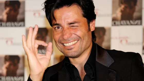 VIDEO: Le dijo a su mamá que iban a ver a Chayanne, pero la llevó a vacunarse