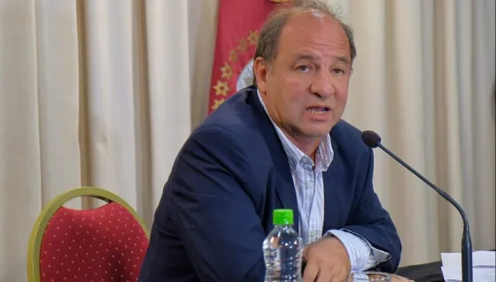 Villada calificó como "machistas" los dichos de Martín Grande