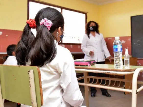 Para Posadas, los docentes no deciden si hay presencialidad o no