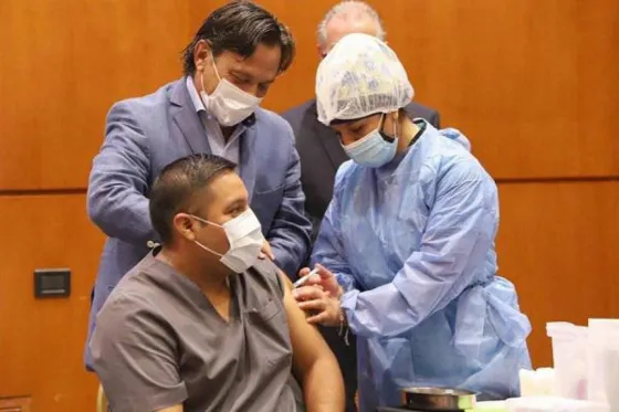 Salta avanza con la negociación para comprar un millón de vacunas