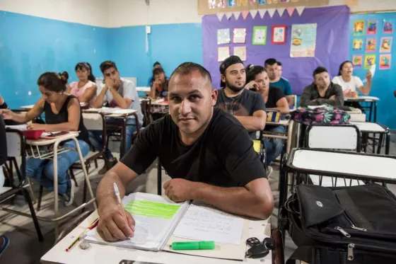 Atención: lanzan una beca de 5.000 pesos para terminar el secundario