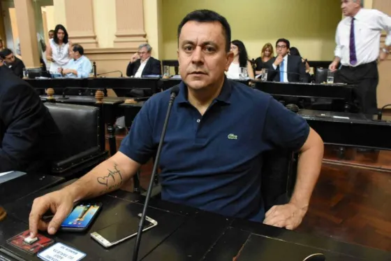 ¿Un senador salteño a los escopetazos en una Refinor?