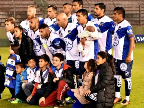 Juventud deberá definir la serie en el sur