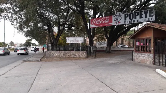 Aseguran que es un "peligro" cruzar la avenida para ingresar al Club Popeye