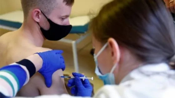 Vacunación jóven en Salta: habilitarán turnos para mayores de 18 años