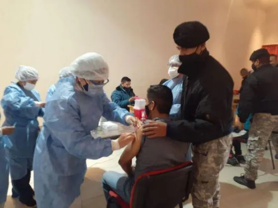 Los presos de Villa Las Rosas fueron vacunaron contra el COVID-19