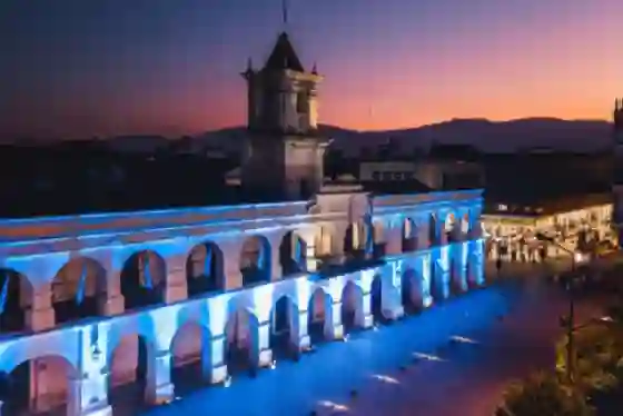 Día de la Patria: el Cabildo de Salta se iluminará de celeste y blanco