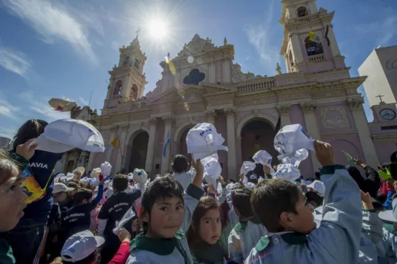 ¿Qué te parece?: las escuelas visitarán la Catedral durante el Milagro