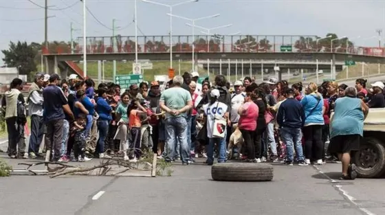 Buscan quitar planes sociales y multar a piqueteros