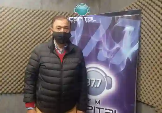 Miguel Isa: "Algunos llegan a aprender al concejo, eso es vergonzoso"