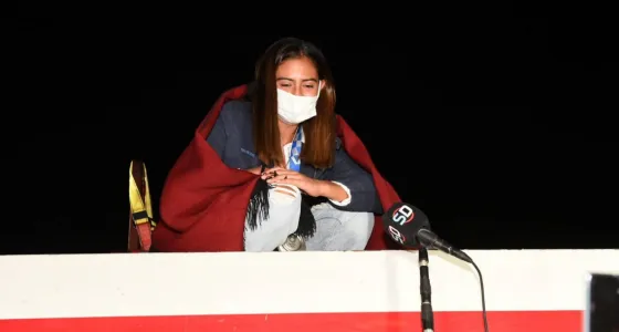 Video: Así fue el gran recibimiento de Valentina Raposo tras su llegada a Salta