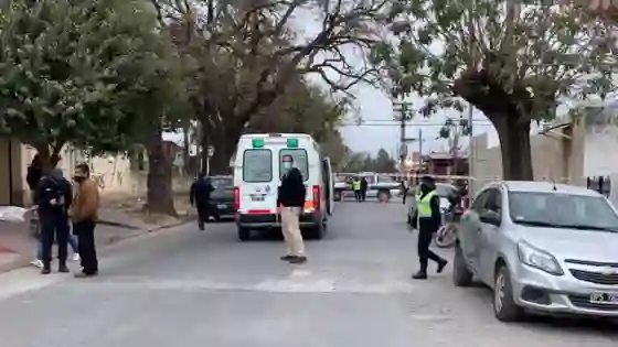 Conmoción en zona sur: fue a buscar a su ex, la apuñaló y se quitó la vida