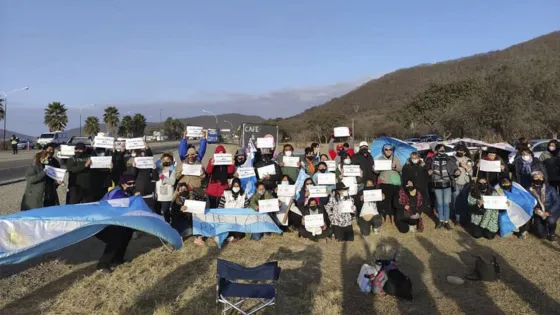 Docentes autoconvocados cortarán nuevamente el ex peaje Aunor