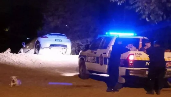 Irresponsabilidad al palo: hacía picadas y trató de "negros de mierda" a policías