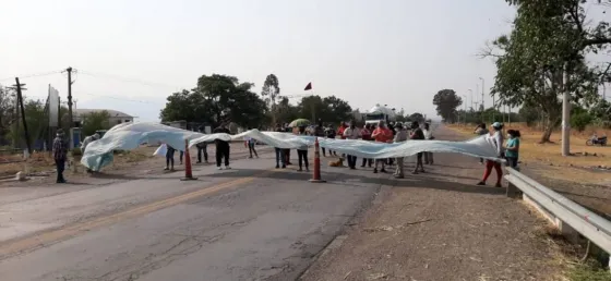 Docentes Autoconvocados cortan la ruta en Pichanal