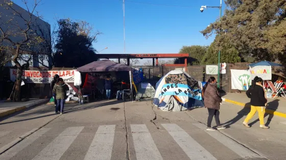 Docentes autoconvocados analizarán el acuerdo salarial el fin de semana