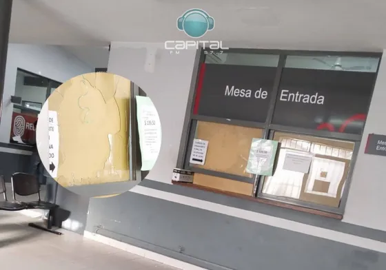 Salteño violento rompió los vidrios del Registro Civil