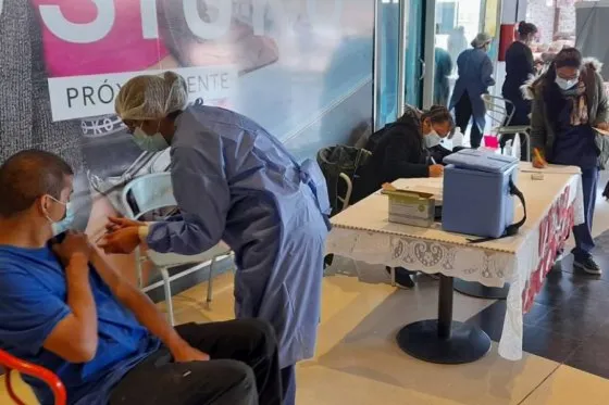 Estos son los puestos de vacunación contra COVID-19 en la zona sur