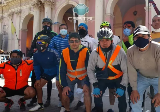 A pesar de la restricción del COE, llegaron peregrinos a la Catedral