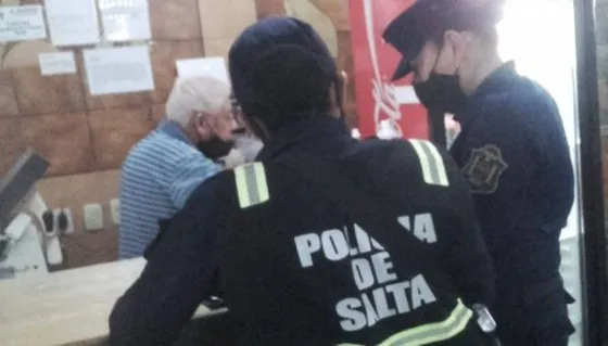 Como si no hubiera COVID: bares fueron multados por no cumplir los protocolos