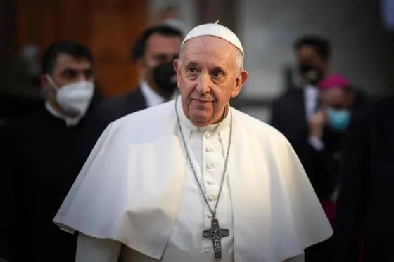 Papa Francisco: "No se puede vivir de los subsidios"