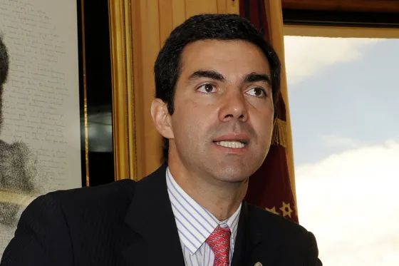 Urtubey: "Vamos a trabajar para que el salario le gane a la inflación"