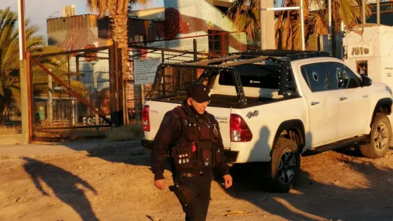 Investigan el ataque en patota a un menor en una fiesta de Campo Quijano