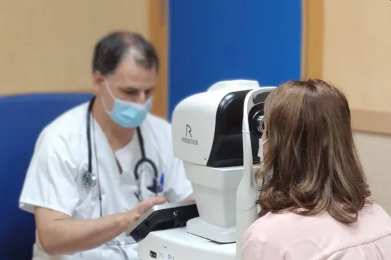 Realizaban prácticas oftalmológicas y recetaban sin ser profesionales