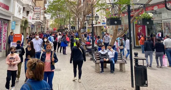 Fin de semana largo: cómo funcionán los comercios salteños