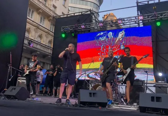 Fontanet tocó con su nueva banda en el aniversario de Cromañón