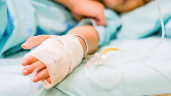 Una niña de 4 años quedó internada por lesiones graves: detuvieron a la madre