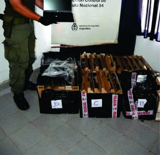 Gendarmería secuestró 36 notebooks de contrabando en la frontera