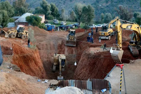 "Salven a Raya": un nene de 5 años cayó a un pozo de 32 metros