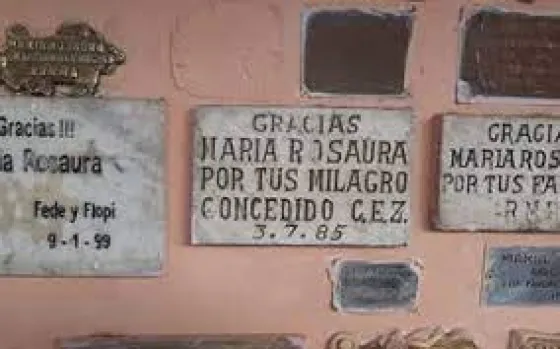 Profanaron la tumba de María Rosaura, la niña de los "milagros"