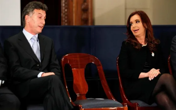 Ni con uno ni con otro