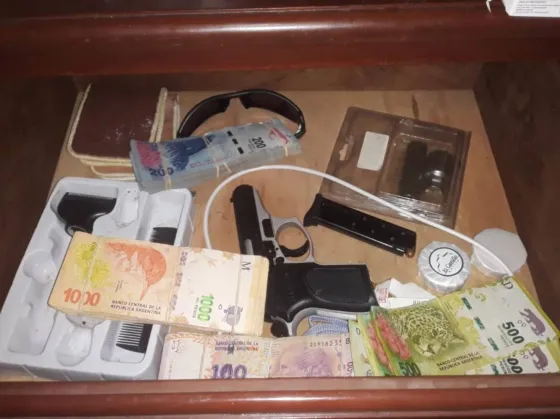 Zona Sur: Incautaron 14 kilos de drogas y más de un millón de pesos