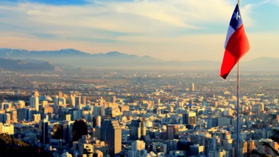 Chile ya no exigirá tener un seguro de salud Covid-19 para entrar al país