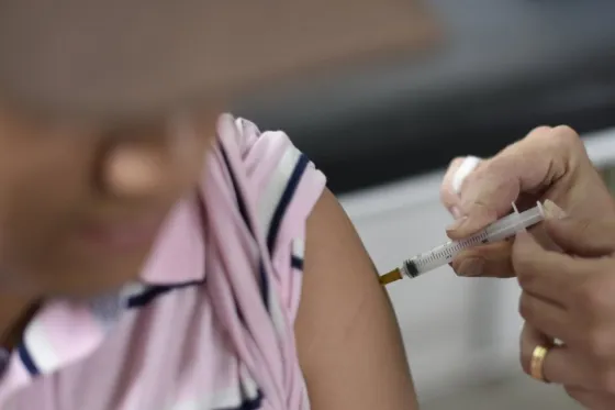 Los que viajan a Brasil deben vacunarse contra la fiebre amarilla