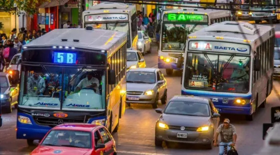 Último momento: Se levantó el paro de colectivos