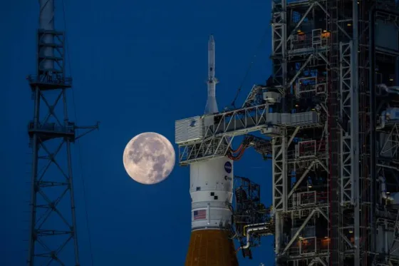 La NASA lanzará el cohete más poderoso a la Luna